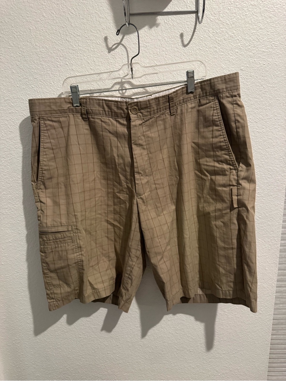 Greg Norman Collection Tan Plaid Cargo Shorts